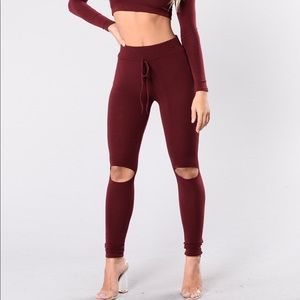 FASHION NOVA MAROON LEGGINGS